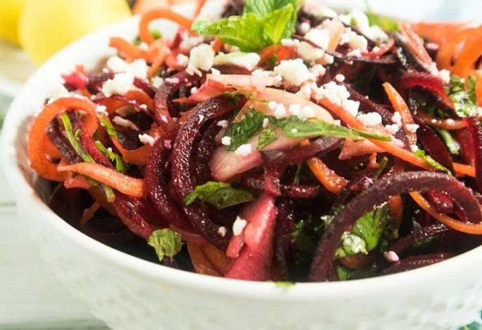 салат из капусты свеклы яблока