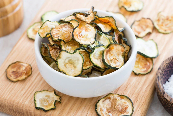 чипсы из цуккини на пикник