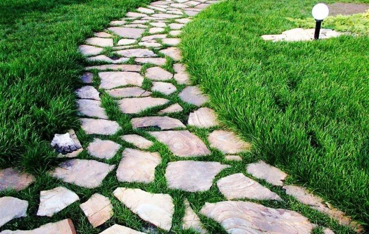 Каменная тропинка