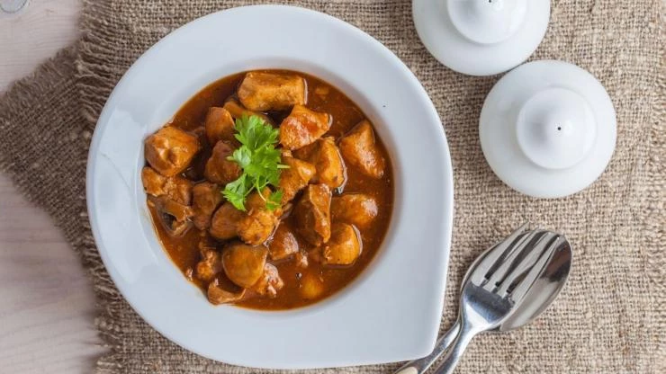 «Бефстроганов» из курицы