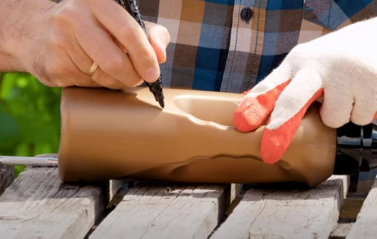 Совок из канистры