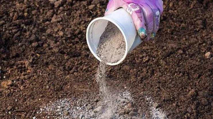 Добавляем золу