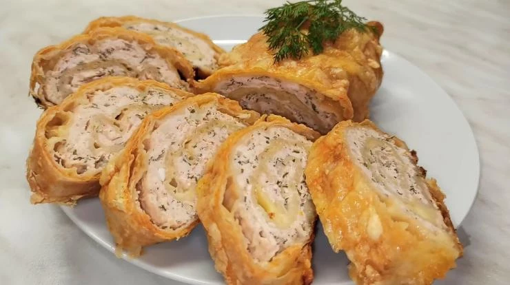 Мясной рулет в лаваше