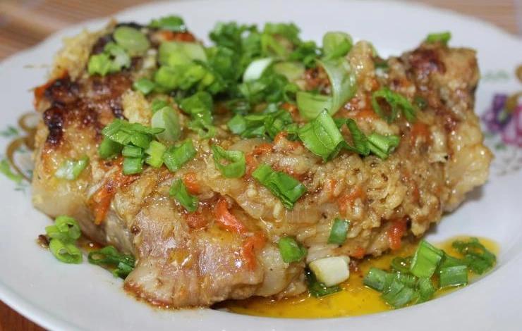 Тушеная свинина с горчицей и хреном