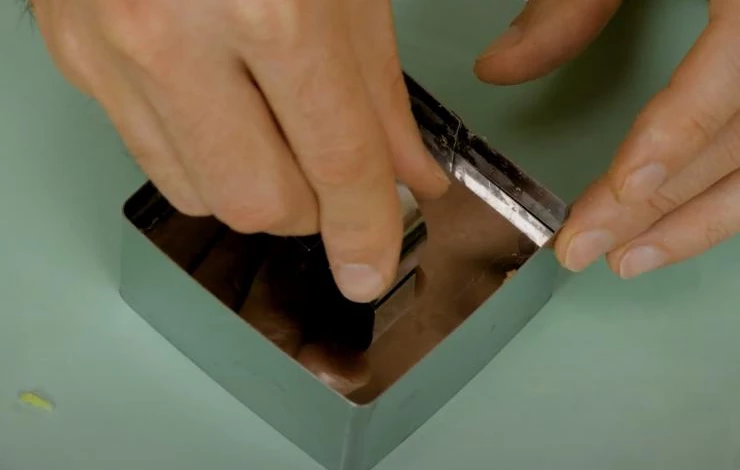 форма для салата мимоза