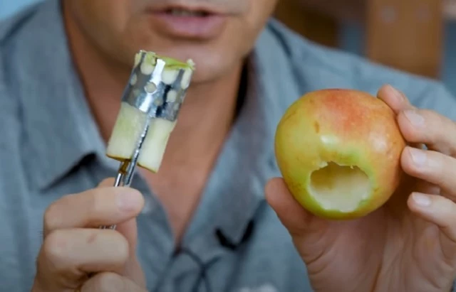 Нож для удаления сердцевины яблока