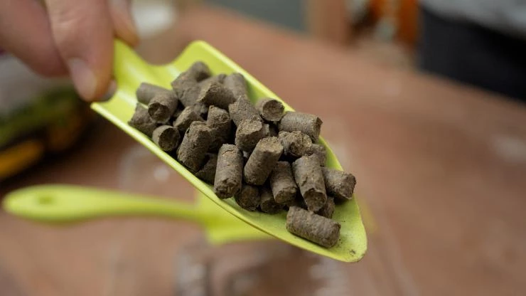 Птичий помет в гранулах