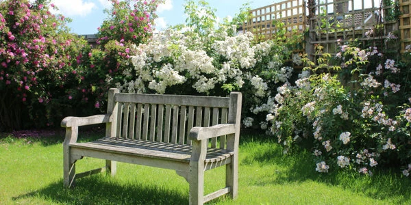 скамейка на дачу из дерева