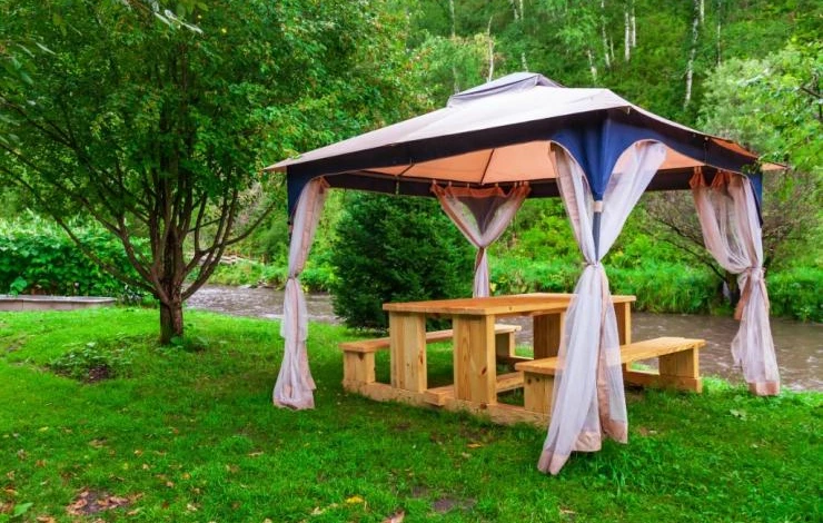 Какой выбрать шатер на дачу