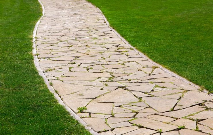 Декоративный камень из плиточного клея