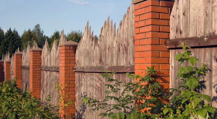 Как защитить дачу от воров