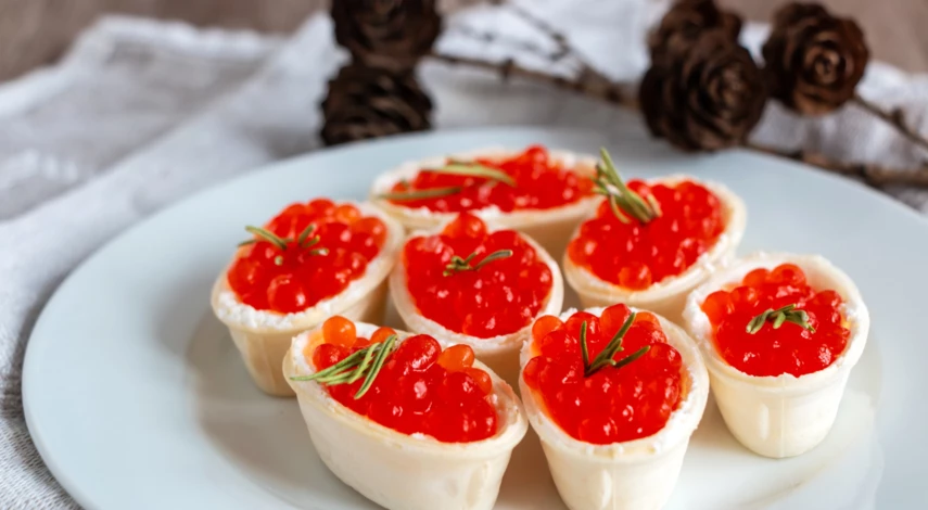 тарталетки с икрой