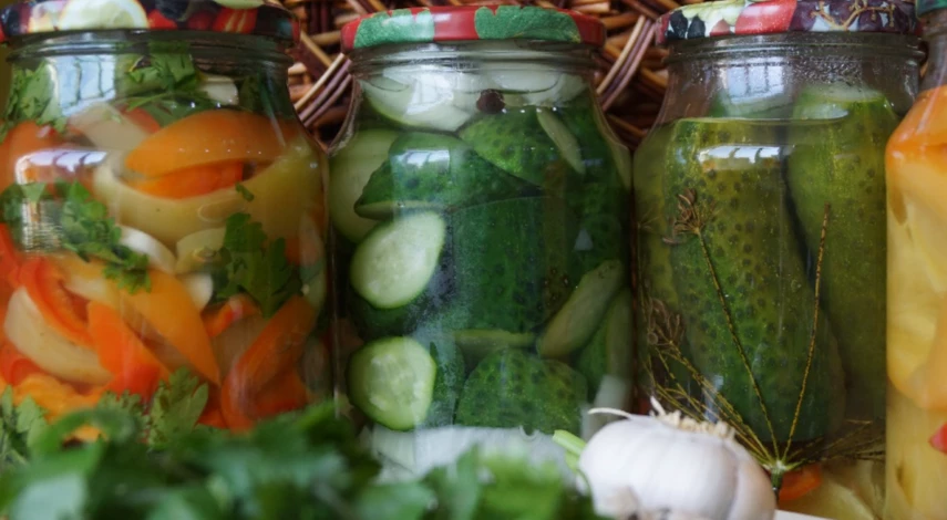 Хрустящие маринованные огурцы