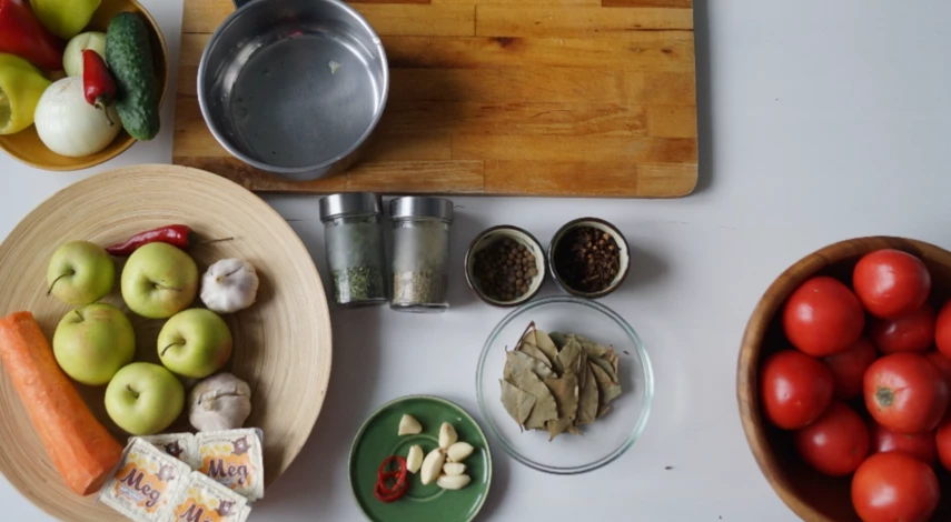 Как консервировать продукты на зиму