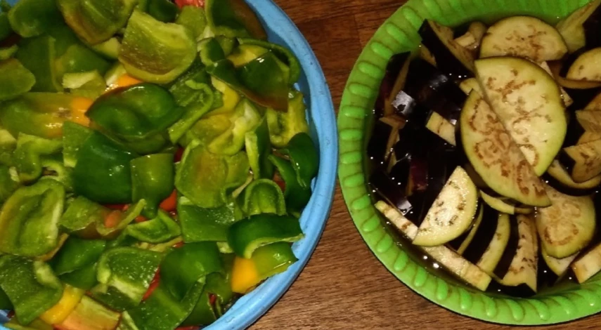 Продукты для салата в банке на зиму