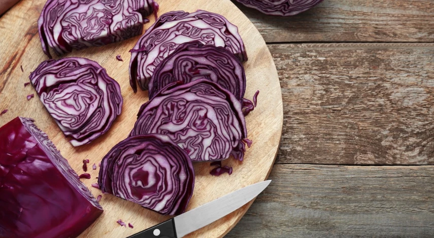 Краснокочанная капуста в банках