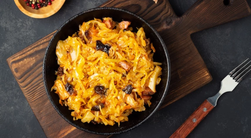 солянка с капустой и грибами