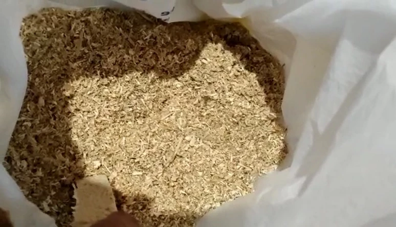 опилки стружка