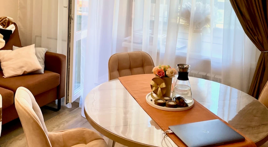 сервировка стола на новый год 2024