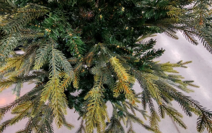 как выбрать литую елку