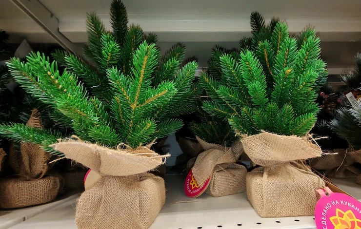 как выбрать новогоднюю елку искусственную