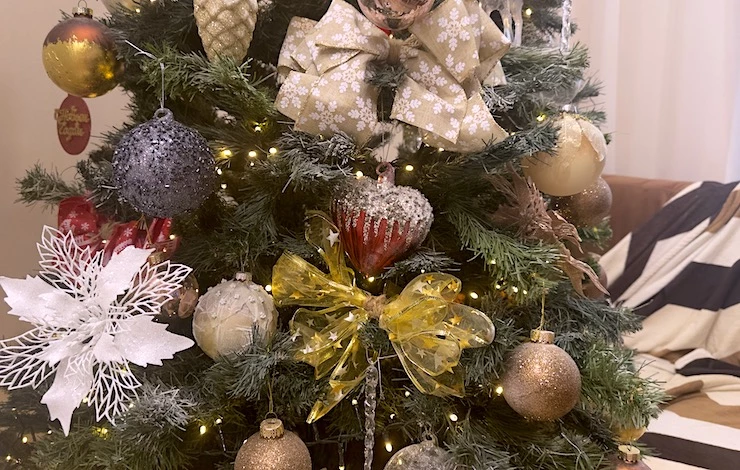 новогодние украшения 2025