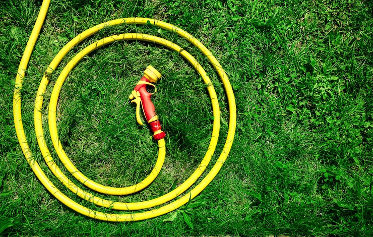 починка садового шланга